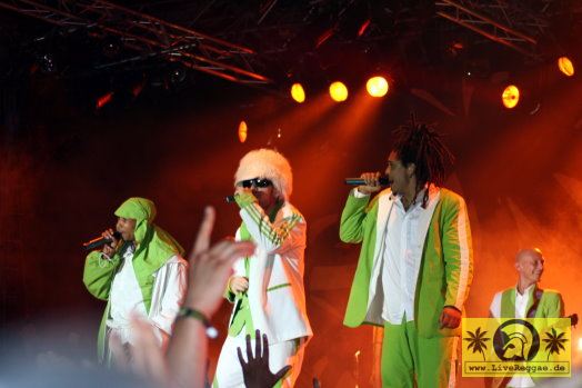 Seeed (D) 20. Summer Jam Festival, Fuehlinger See Koeln - Red Stage 08. Juli 2005 (1).jpg